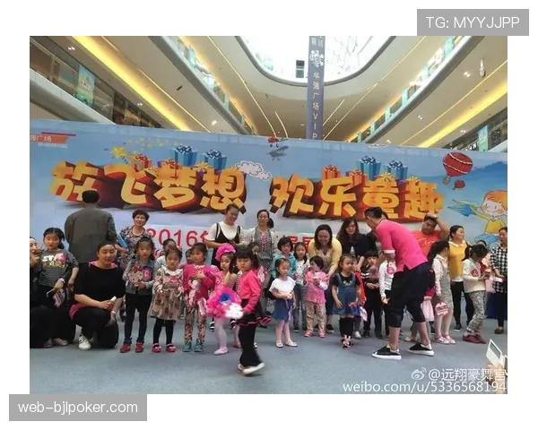 特写:新秀参观联盟回放中心,了解幕后如何依靠科技确保判罚准确性 特写:新秀参观联盟回放中心,了解幕后如何依靠科技确保判罚准确性